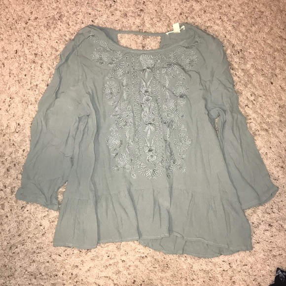 Francesca's Collections Tops - Embroidered mint green top